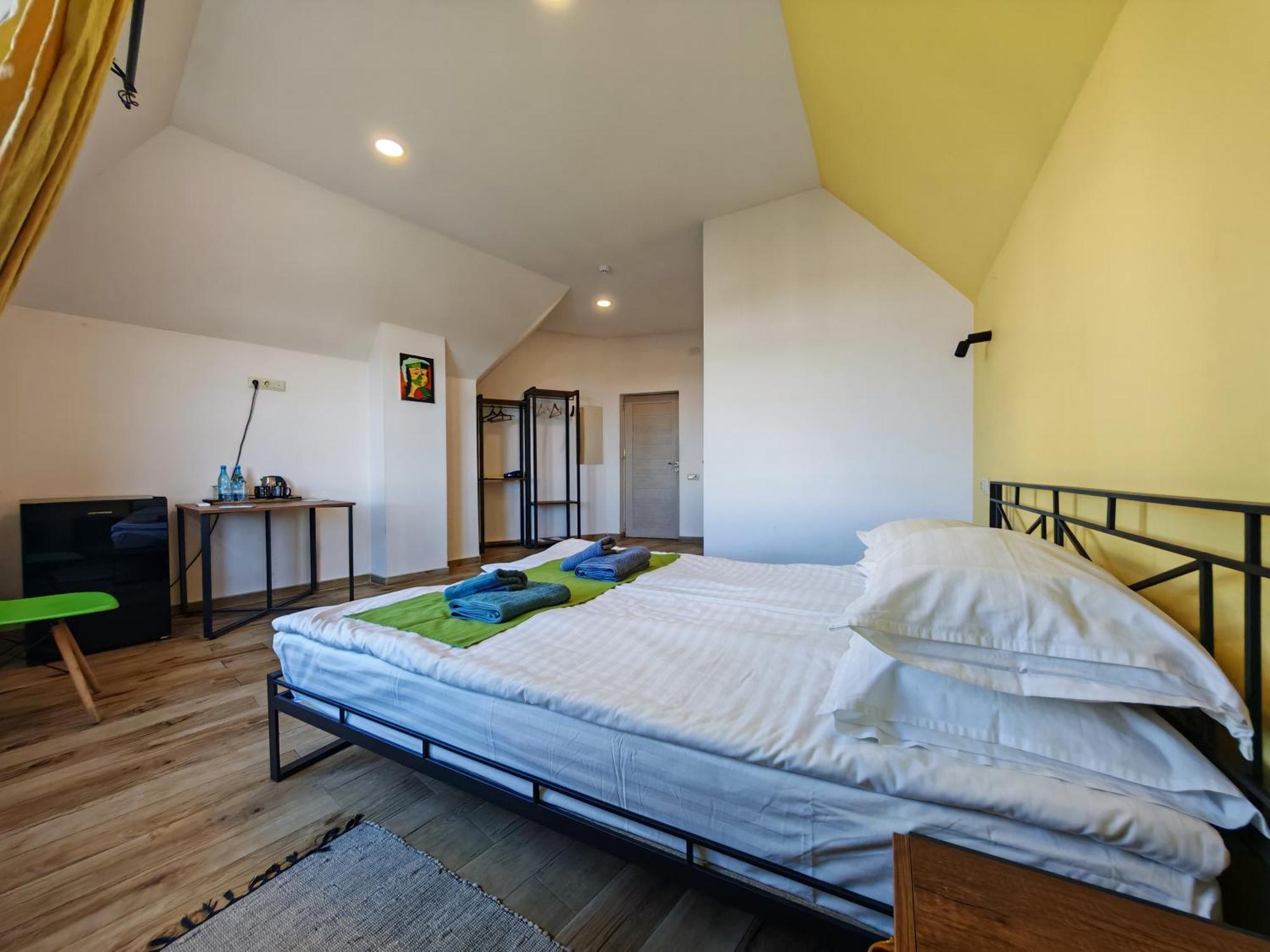 Blur Inn Gallery Erevan Esterno foto