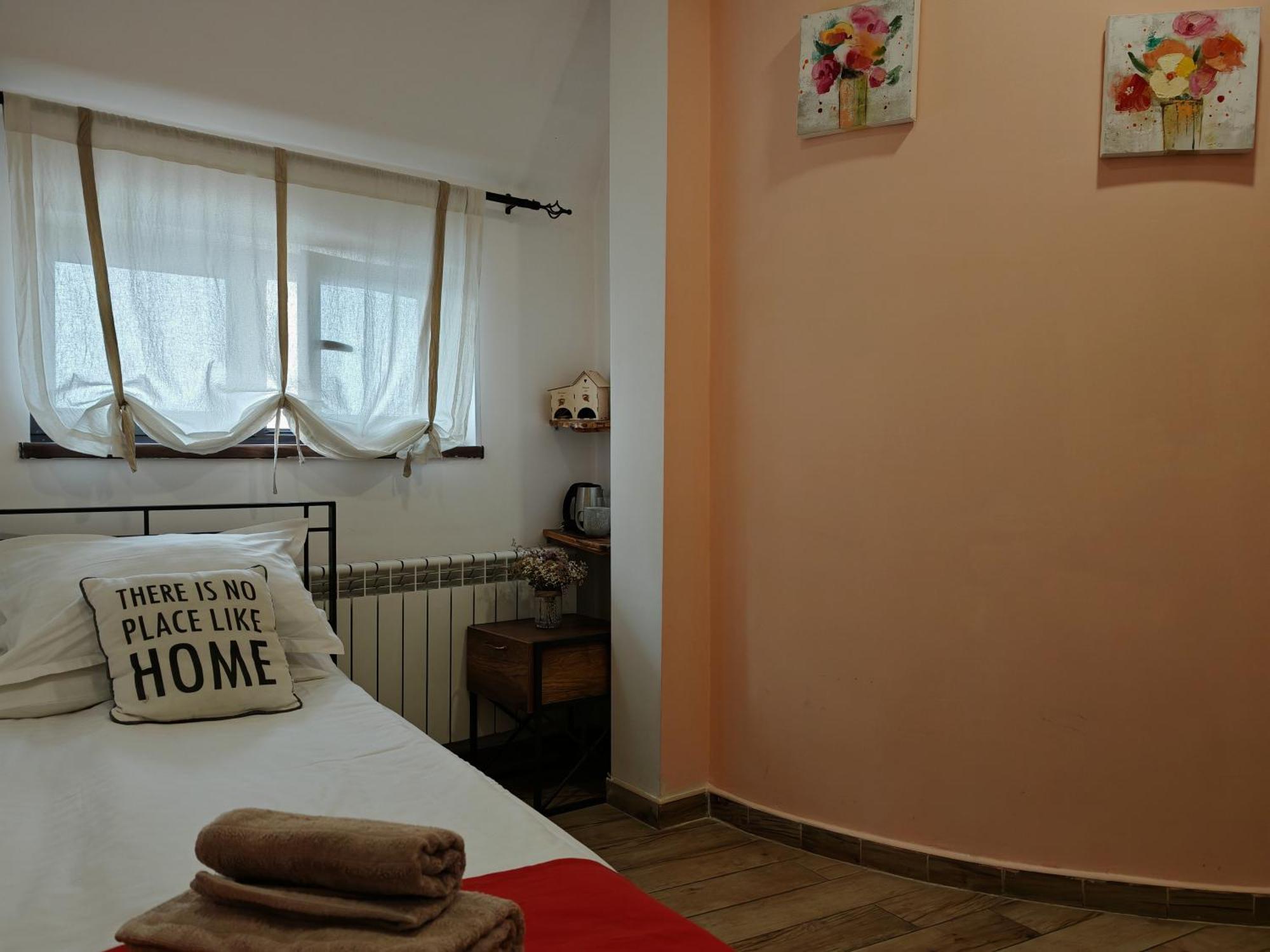 Blur Inn Gallery Erevan Esterno foto