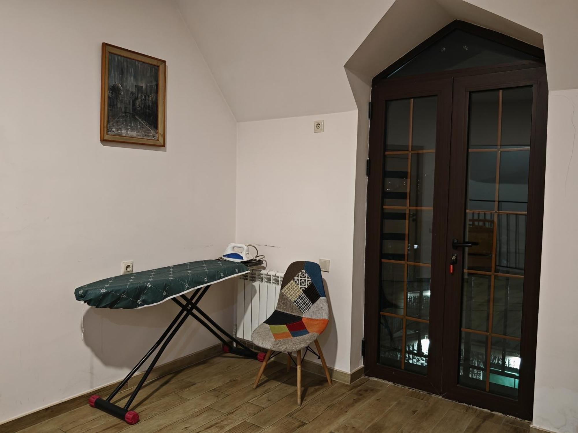 Blur Inn Gallery Erevan Esterno foto