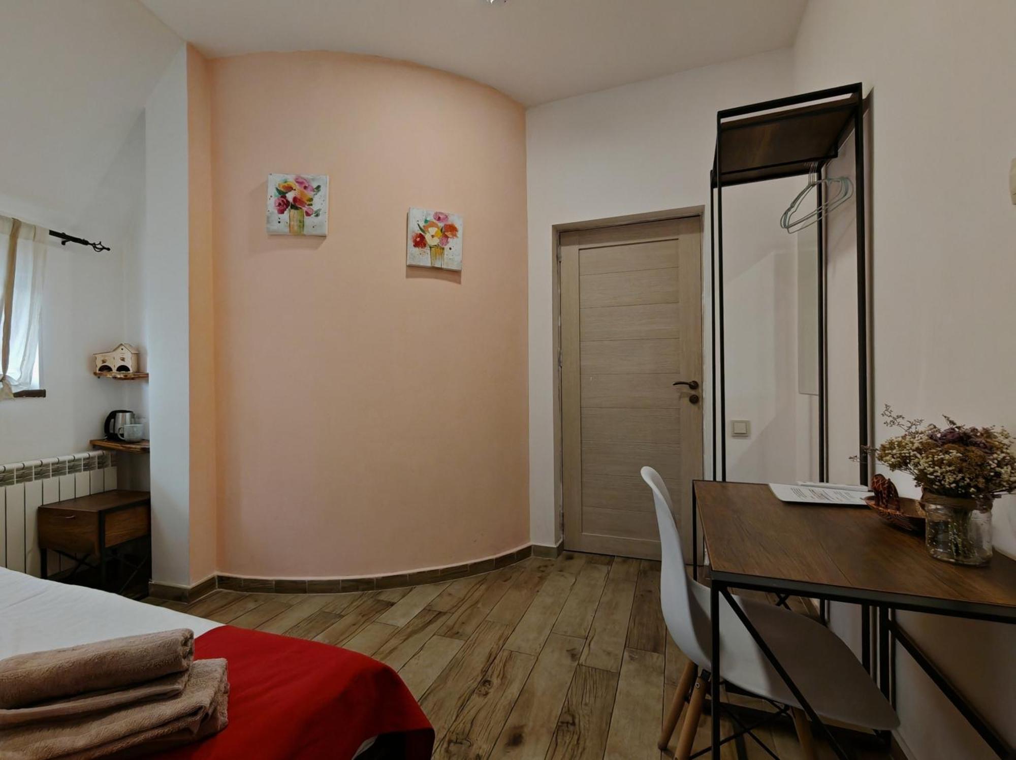 Blur Inn Gallery Erevan Esterno foto